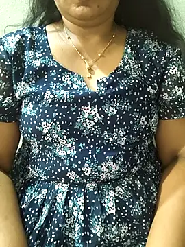 Chat +18 de Tamil_Rithika_hot ao vivo