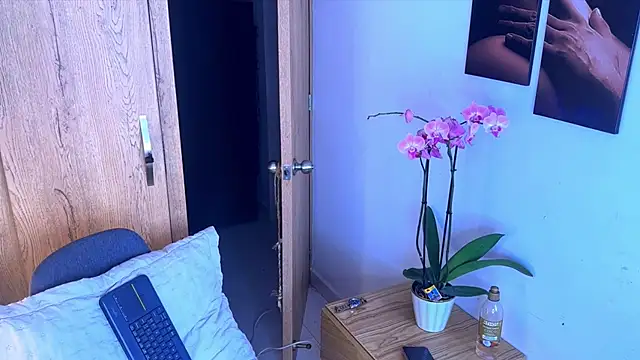 צ'אט XXX בשידור חי של Stiven_collins