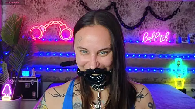 Živý XXX chat Cool_Freak_