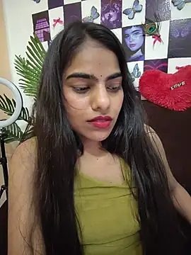 Alisha_Babyy Chat XXX in diretta