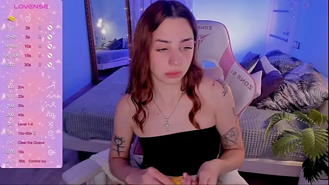 Chatroom XXX en direct de CharliGrace_