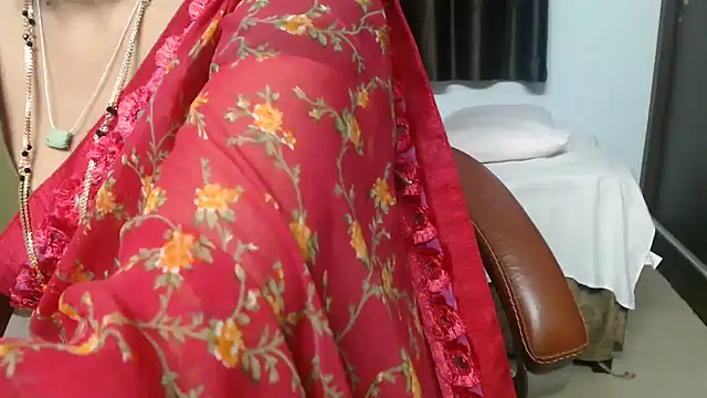 sunitha-3 Chat XXX in diretta