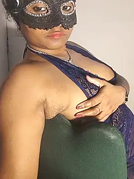 DIRTYSECRET_QUEEN_07 Chat XXX in diretta