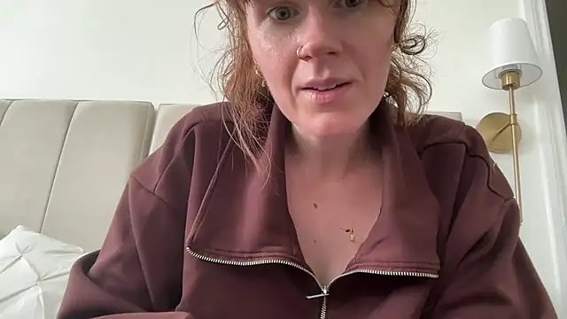 Chat XXX en directo de redheadrosie69