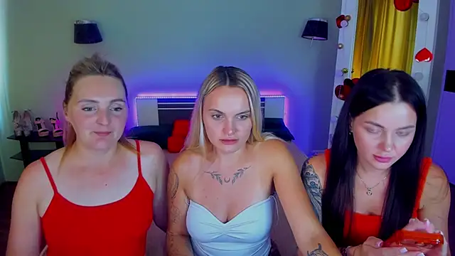 Онлайн чат XXX MagicEyess