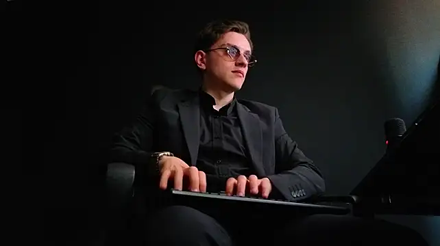 XXX chat uživo modela FelixStarkk