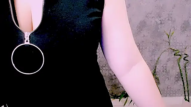 Živý XXX chat Djullia