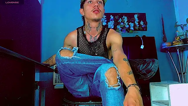 HannibalLester Live XXX-chat
