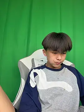 DD-101 Live XXX Chat