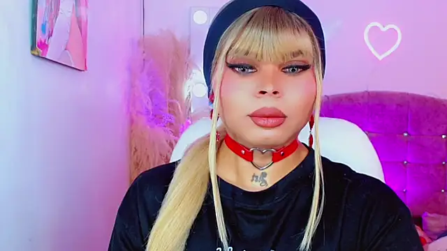 AdanKinng Adlı Modelin Canlı XXX Sohbeti