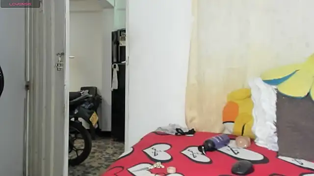 Lara_vela's Live XXX Chat