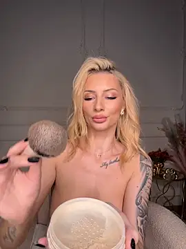 AngieShae's Live XXX Chat