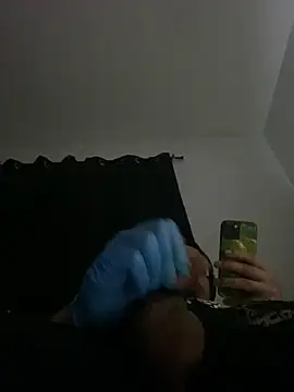 XXX chat uživo modela GusanoDelicioso