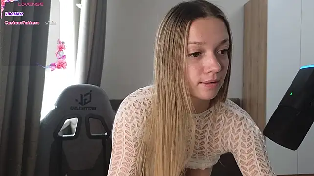 Chat +18 de Tender-Mia ao vivo