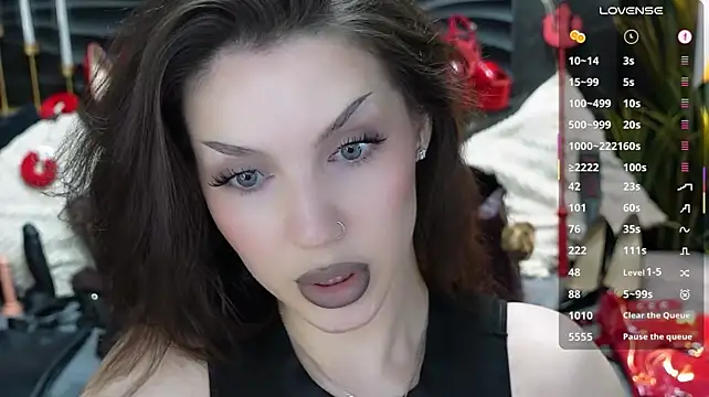 دردشة MistressDarsy الجنسية المباشرة