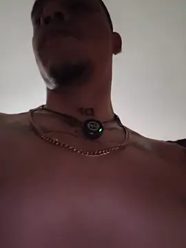 AlphaMasterXxx – Live XXX-chat