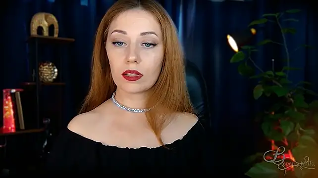 MissBeverlyMills Chat XXX in diretta