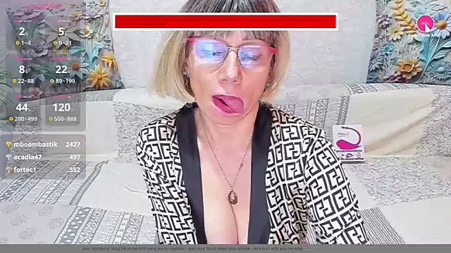 AgataFoxx Live XXX Chat