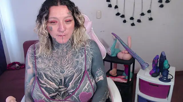 SLOPPYTITSSn Live XXX chat
