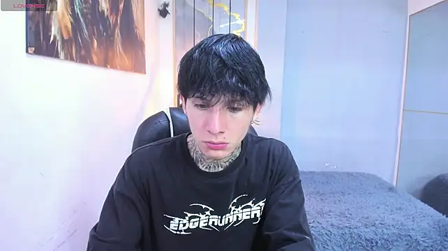 Cry_therealのライブXXXチャット