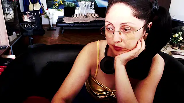Chat XXX en directo de Imperatriza