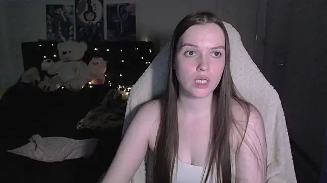 Little_flowers Chat XXX in diretta