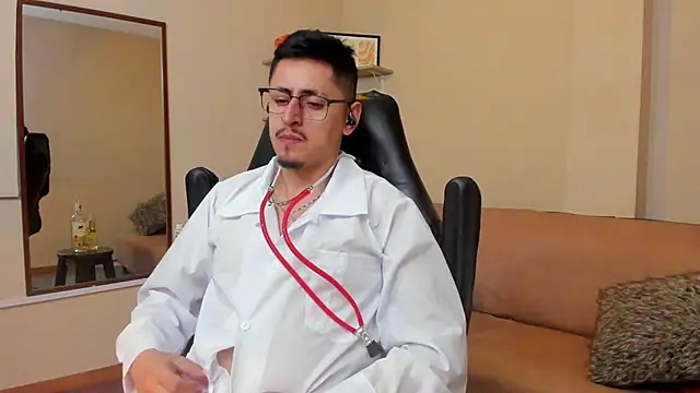kevin_23_: απευθείας συνομιλία ΧΧΧ
