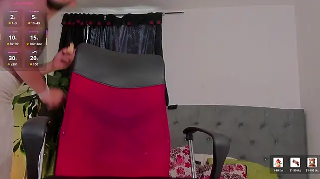 MaximusClark XXX чат на живо