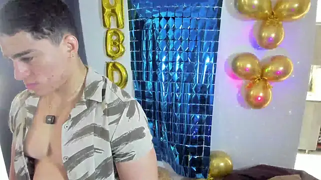 Enzo_Vega Chat XXX in diretta
