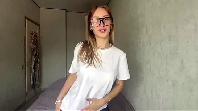AleneLaurente Chat XXX live