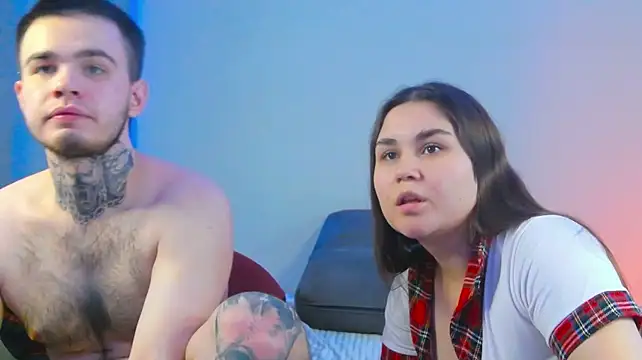 LucyMuur XXX чат на живо