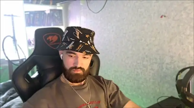 Онлайн чат XXX _Serious_Man