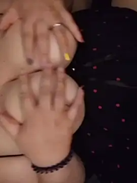 Sara-beela Obrolan Langsung XXX