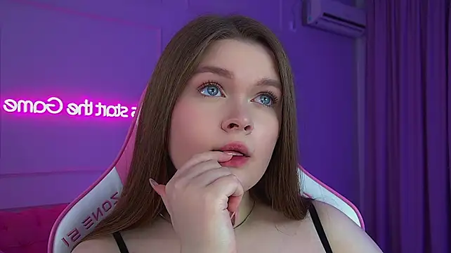 CrystalLyons Chat XXX live