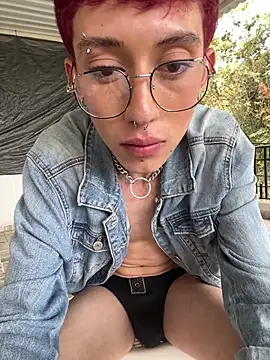 SweetDareX Live XXX Chat
