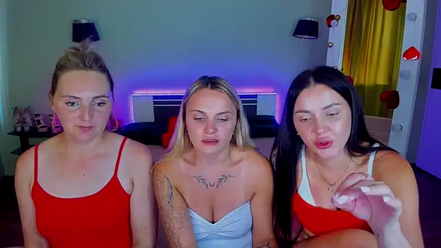 MagicEyess Adlı Modelin Canlı XXX Sohbeti