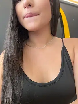 Chatroom XXX en direct de Valentina-gomezz