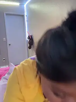 Chat XXX en directo de honeyJaey