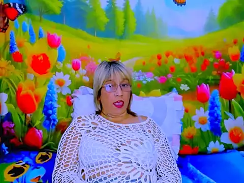 indianroxy's Live XXX Chat