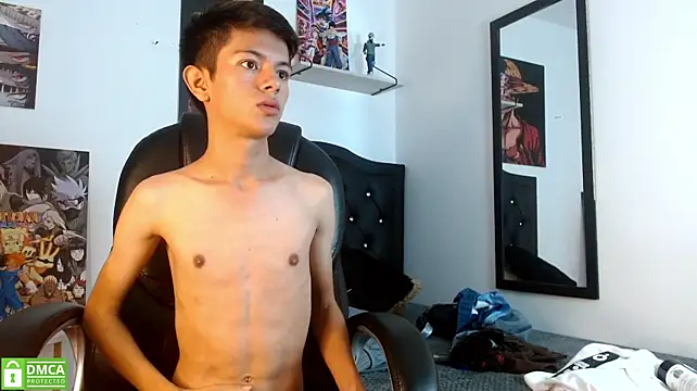 צ'אט XXX בשידור חי של fem_danny7