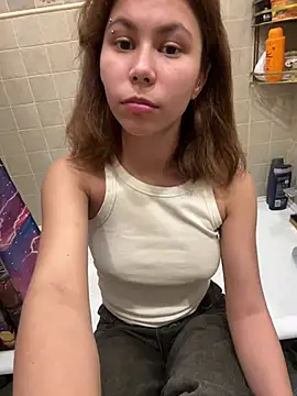 KiraWirt's Live XXX Chat