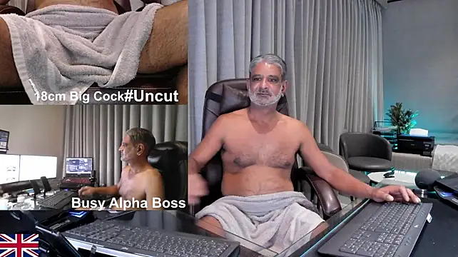 OnlineBossUK's Live XXX Chat