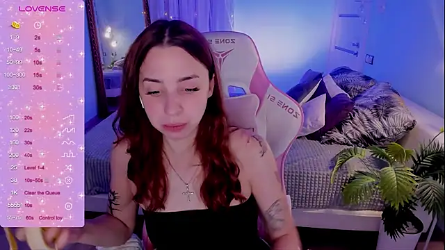 Chat XXX ao vivo de CharliGrace_