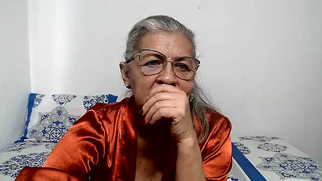 Chat XXX en directo de candy_mature_