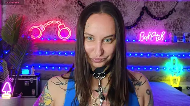 Cool_Freak_ Chat XXX in diretta