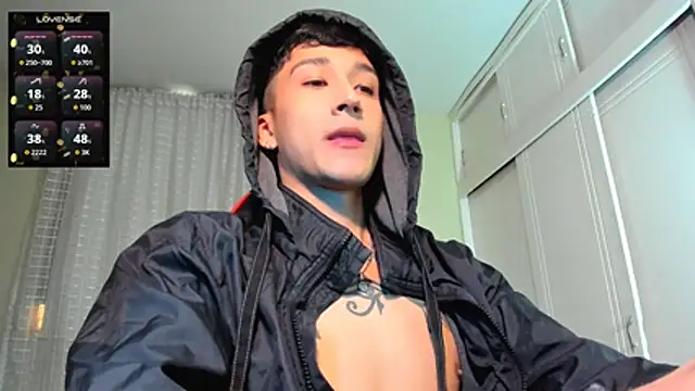 Czat XXX na żywo – tom_Howard