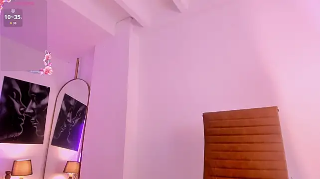 Czat XXX na żywo – zuri_zayn