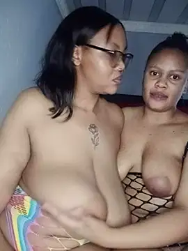 Chat XXX en directo de ShantelBootyBoobs