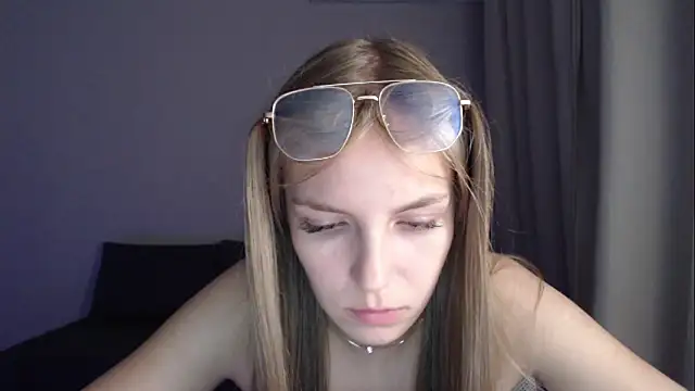 HitGyrl Chat XXX live