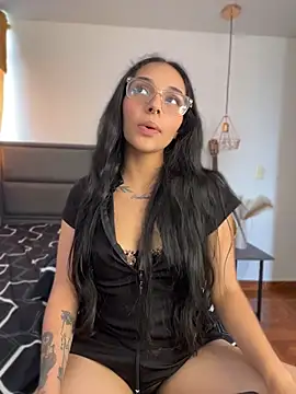 Chat XXX en directo de AuroraNoir_
